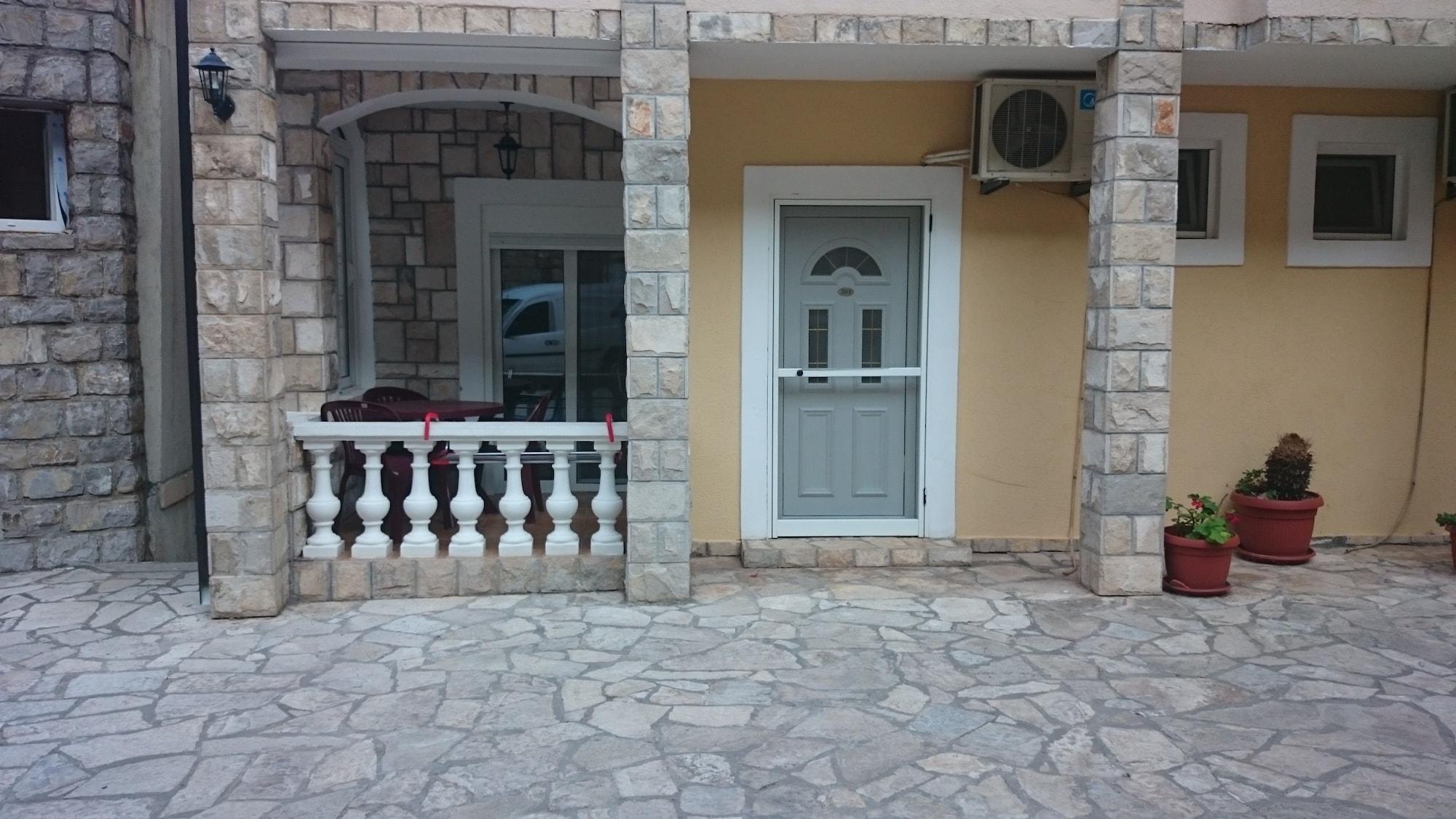 Castellamare Residence Petrovac Zewnętrze zdjęcie